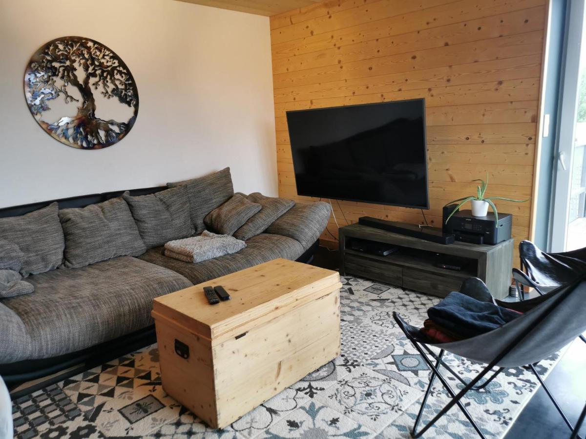 Superbe Appartement Neuf Avec Terrasse Orchamps-Vennes Exterior photo
